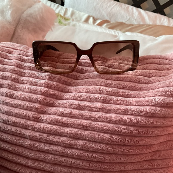 Chanel Rectangular Sunglasses in EUC $150 No scratches or sign of wear. See pics - Picture 7 of 15